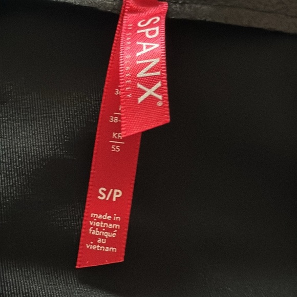 SPANX black faux leather skater skirt Sz S - Picture 7 of 11